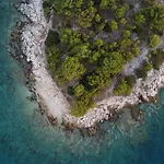Beachfront Bliss - Vortex4bb * Tisno