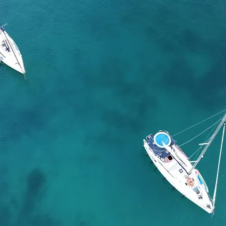 Beachfront Bliss - Vortex4bb * Tisno